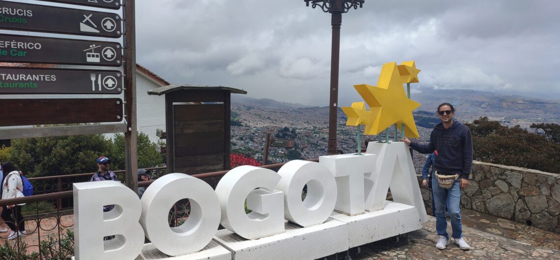 Letras Bogotá dedsde Monserrate Instinto Mochilero