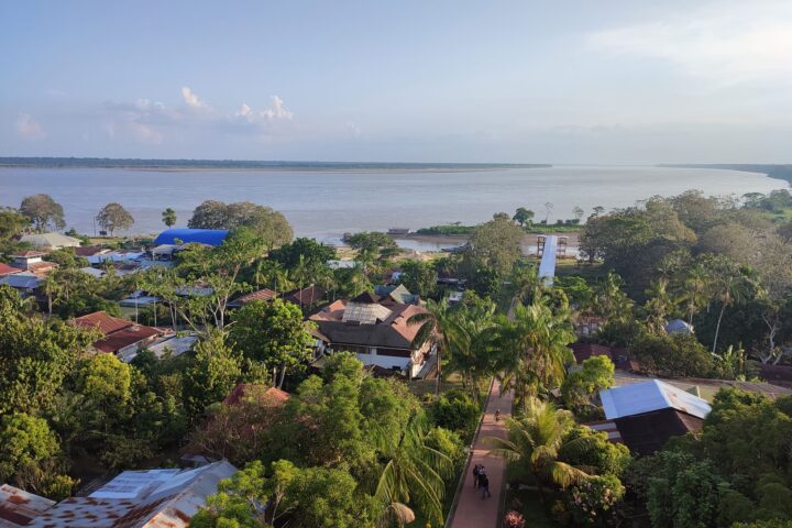 Panorámica Mirador de Puerto Nariño Instinto Mochilero